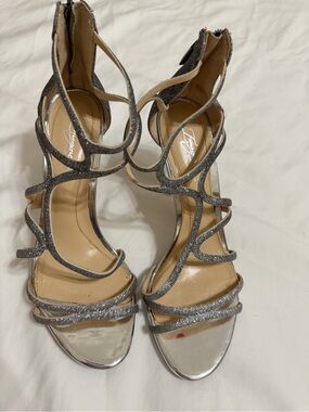 Vince Camuto Silver Glitter Strappy Sandals